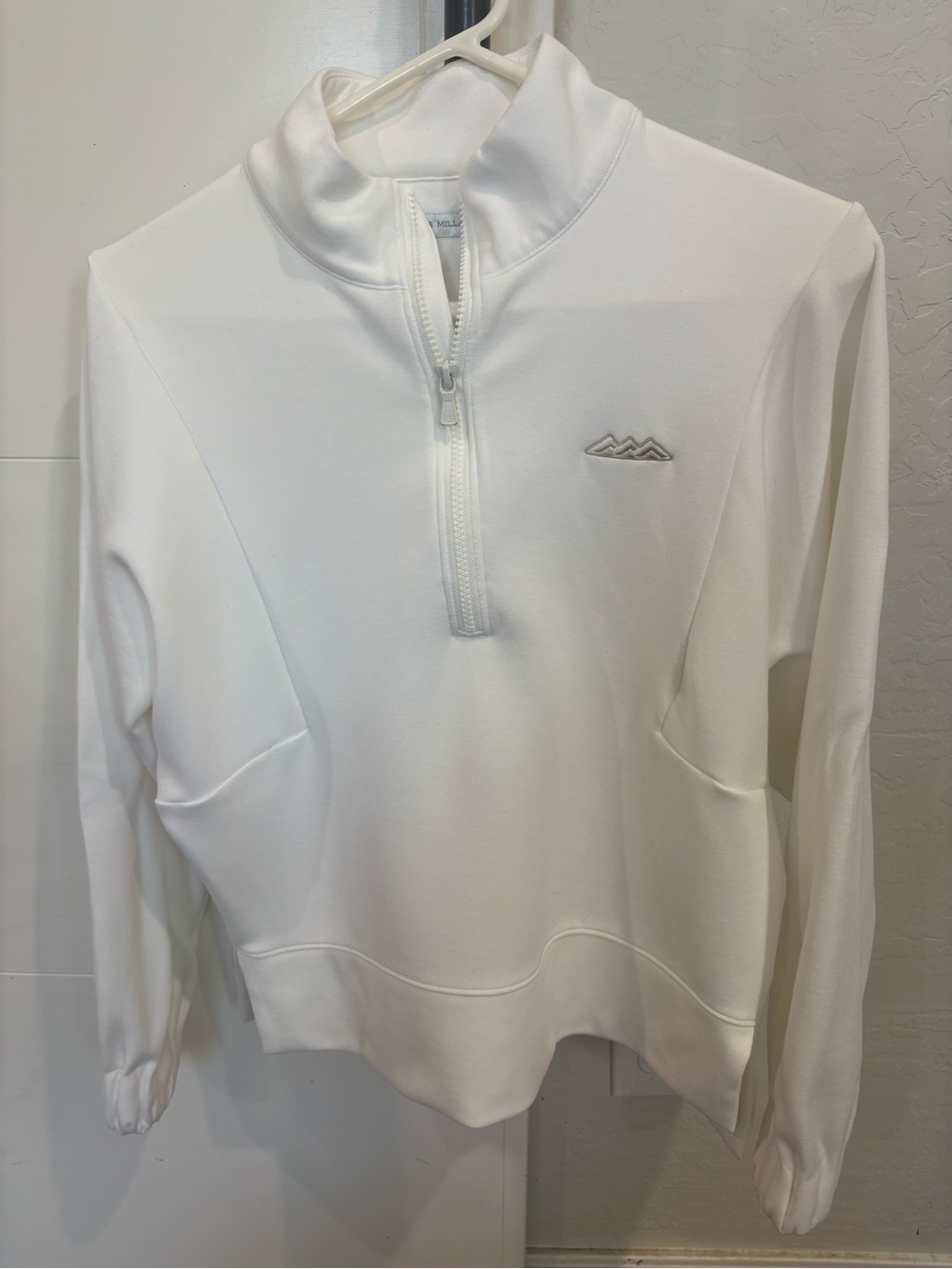 ⚪️⚪️ Women’s Whiter Essential Perth Quarter-Zip Performance Sweater w/ Logo⚪️⚪️